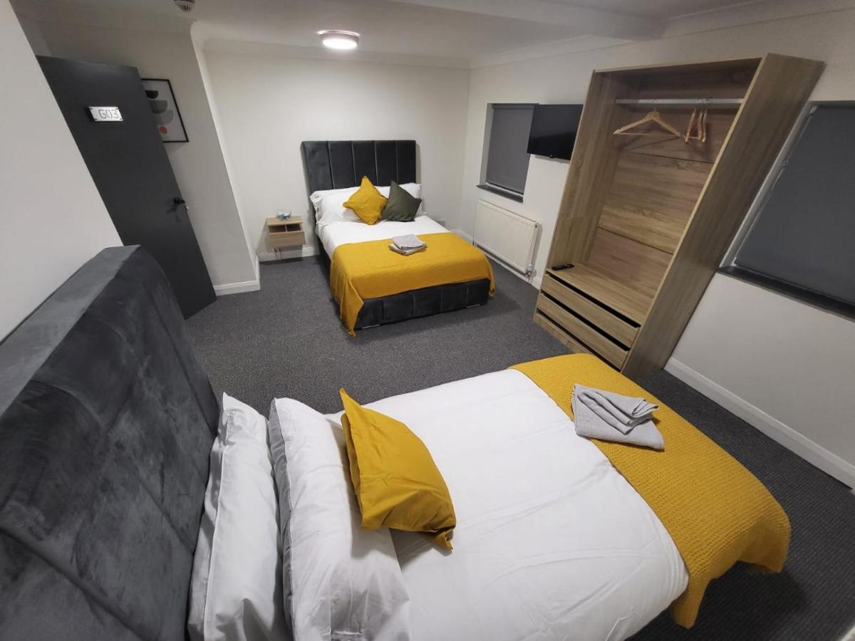 Woodford Hotel Лондон Экстерьер фото